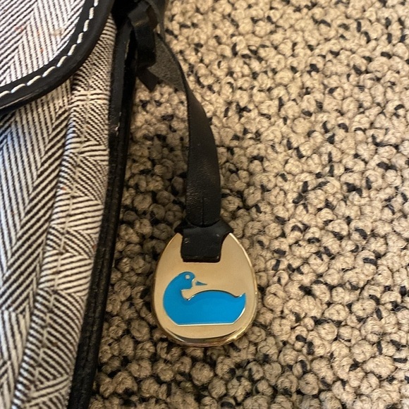 NWT Dooney & Bourke Small North/South Crossbody Bag - Picture 3 of 9